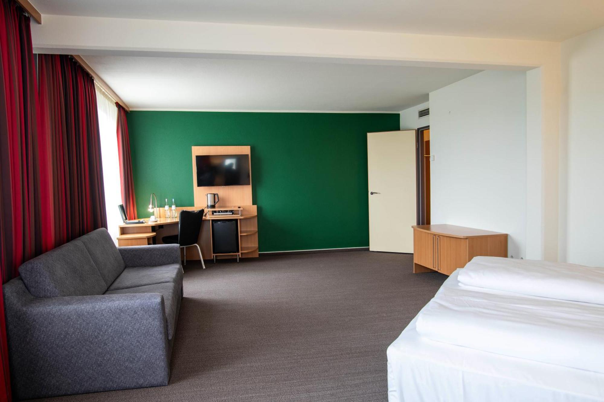 Best Western Conference Airporthotel Frankfurt Moerfelden ภายนอก รูปภาพ