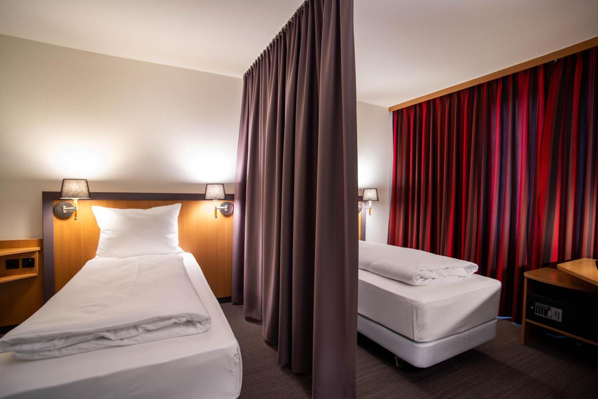 Best Western Conference Airporthotel Frankfurt Moerfelden ภายนอก รูปภาพ