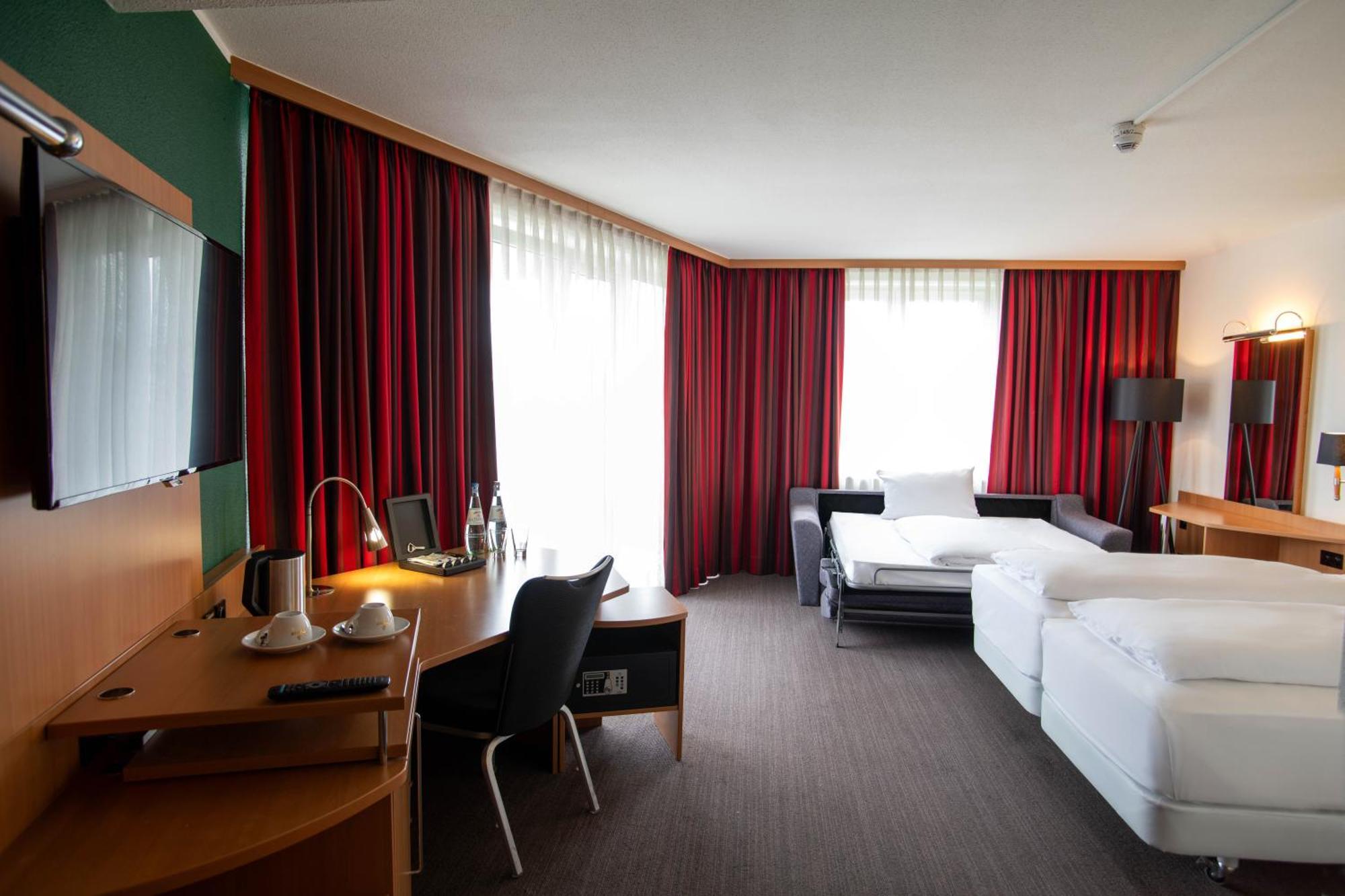 Best Western Conference Airporthotel Frankfurt Moerfelden ภายนอก รูปภาพ